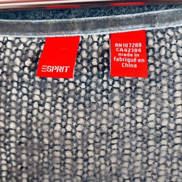 Esprit V-Nexk Dolman Sleeve Wool Blend Sweater- size M/L - Picture 4 of 7